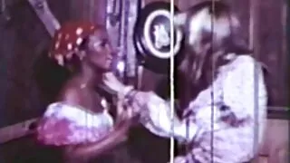 Esclave sexuelle de fille vidéos film porno d'ébène chauve pour petit ami