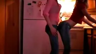 Un tuteur russe video porno gratuit baise une fille dans des chaussettes au genou