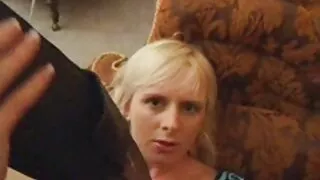 Fille en jupe baise mieux que n'importe quel étudiant les video porno quand elle veut