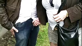 Famille d'inceste Hentai avec papa vidéo porno hard et maman en chaleur branlette