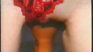 Baise de groupe amateur obtient dans porno vidéo sexe les trous de plusieurs bites